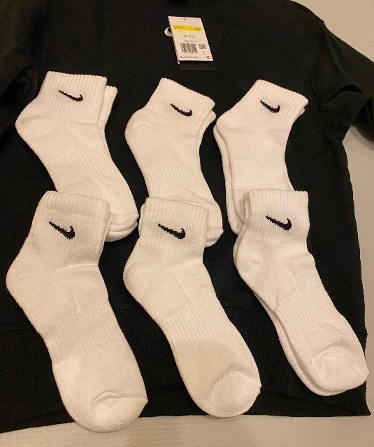 未使用 NIKE ナイキ トレーナー ブラック Sサイズ 靴下6足セット < ブランド 未使用 NIKE ナイキ トレーナー ブラック Sサイズ 靴下6足セット < ブランドの