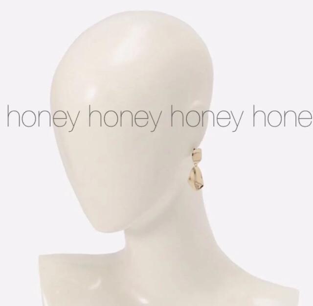セール●定価1,639円●moussyマウジー【新品】アシンメトリーピアス●ゴールド < ブランド  セール●定価1,639円●moussyマウジー【新品】アシンメトリーピアス●ゴールド < ブランドの