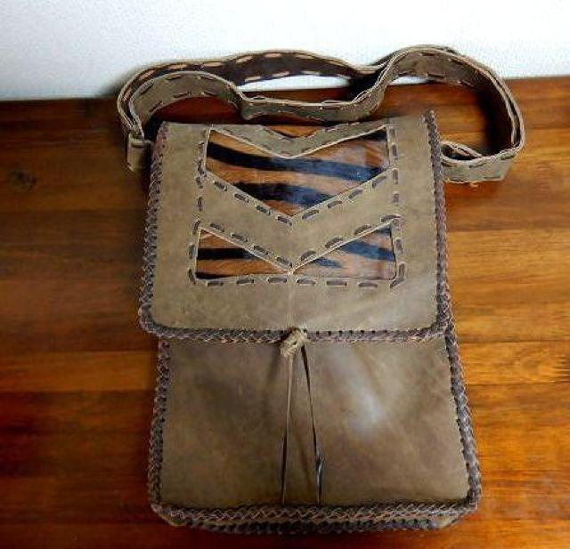 ◆レザーバッグ ハラコ ショルダーバッグ インド 中古品 < 男性ファッション  ◆レザーバッグ ハラコ ショルダーバッグ インド 中古品  < 男性ファッションの