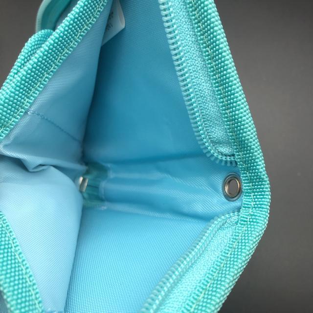 即決 すみっコぐらし 二つ折り財布 ウォレット < 女性ファッション  即決 すみっコぐらし 二つ折り財布 ウォレット < 女性ファッションの