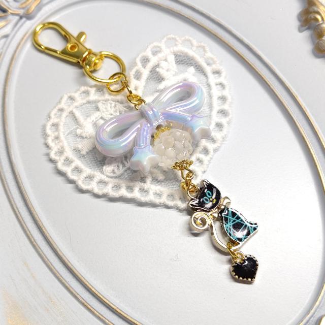 ハンドメイド☆キーホルダー☆モチーフレース☆猫チャーム☆ブルーリボン < 女性ファッション ハンドメイド☆キーホルダー☆モチーフレース☆猫チャーム☆ブルーリボン < 女性ファッションの