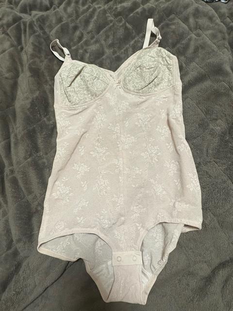 タンス整理品 衣類 おまとめOK ホームクリーニング済み ボディスーツ B90LL ゆったりサイズ < 女性ファッション  タンス整理品 衣類 おまとめOK ホームクリーニング済み ボディスーツ B90LL ゆったりサイズ  < 女性ファッションの