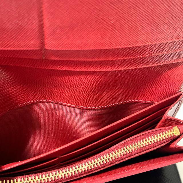 PRADA �v���_ �T�t�B�A�[�m���U�[ �����z ���b�h �� �M�������e�B�t�� �� �u�����h�� 