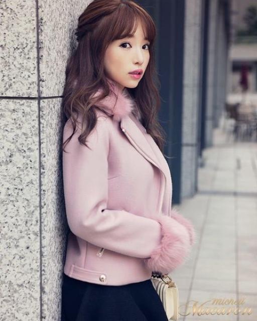 michellMacaronAt@[C_[XsNSVi  uh 