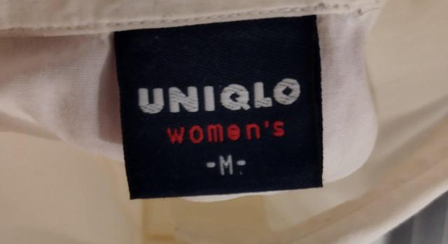 ユニクロ 白 ジャストフィットシャツ M < 女性ファッション  ユニクロ 白 ジャストフィットシャツ M < 女性ファッションの