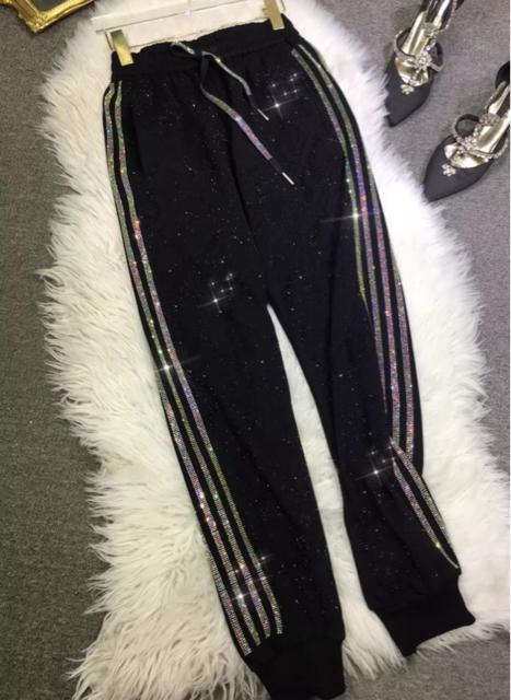 キラキラ英字柄 サイド4本ライン トレーナーパンツ ブラック 大きいサイズ < 女性ファッション キラキラ英字柄 サイド4本ライン トレーナーパンツ ブラック 大きいサイズ < 女性ファッションの