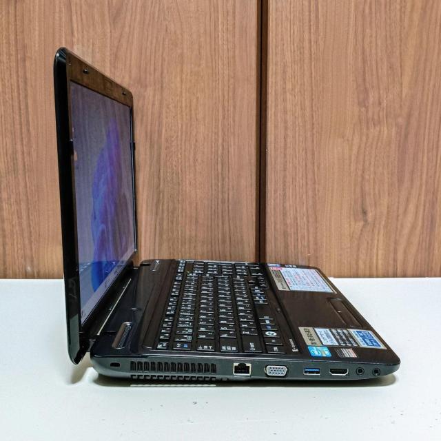 TOSHIBA dynabook Corei7 ������8GB �V�iSSD256GB �u���[���C Web�J���� Windows11 �� PC�{��/���Ӌ@��� 