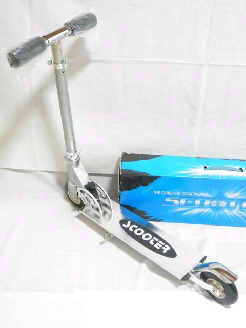 お子様に♪高さ調整可 キックボード.スケートスクーター箱付 ブラック < おもちゃ  お子様に♪高さ調整可 キックボード.スケートスクーター箱付 ブラック < おもちゃの