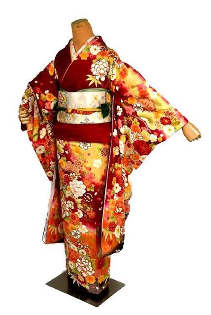 【最高峰】新品同様 暈し染め 金彩 金駒シシュウ 花尽くし 舞桜 毬 宝尽くし 振袖 身丈170cm 裄丈67cm T3474 < 女性ファッション  【最高峰】新品同様 暈し染め 金彩 金駒シシュウ 花尽くし 舞桜 毬 宝尽くし 振袖 身丈170cm 裄丈67cm T3474  < 女性ファッションの