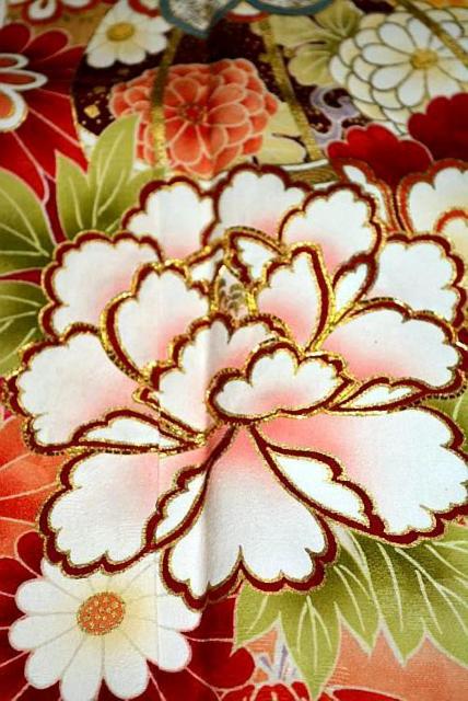 【最高峰】新品同様 暈し染め 金彩 金駒シシュウ 花尽くし 舞桜 毬 宝尽くし 振袖 身丈170cm 裄丈67cm T3474 < 女性ファッション  【最高峰】新品同様 暈し染め 金彩 金駒シシュウ 花尽くし 舞桜 毬 宝尽くし 振袖 身丈170cm 裄丈67cm T3474 < 女性ファッションの