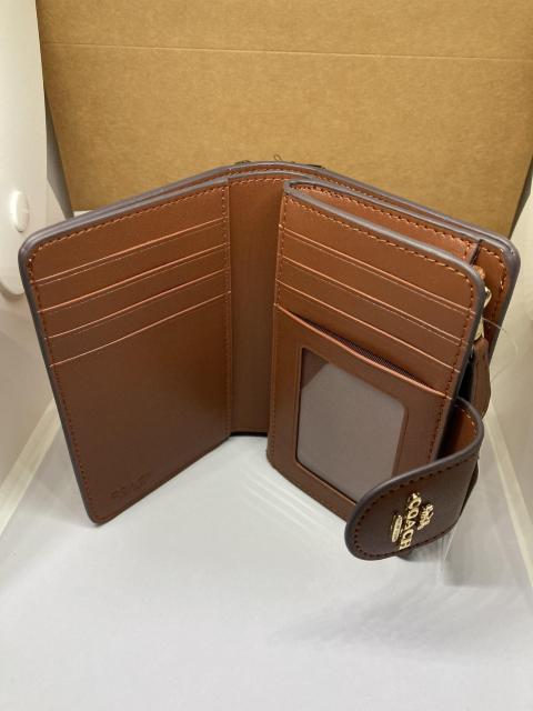COACH  コーチ  C0082  二つ折り財布   ラグジュアリー  PVC レザー  コーナー ジップ  カーキ×サドル2 < ブランド  COACH  コーチ  C0082  二つ折り財布   ラグジュアリー  PVC レザー  コーナー ジップ  カーキ×サドル2 < ブランドの