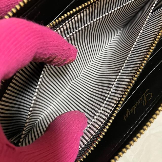 【美品】【LIZDAYS / リズデイズ】 レザー / ラウンドジップ 長財布 < 女性ファッション 【美品】【LIZDAYS / リズデイズ】 レザー / ラウンドジップ 長財布 < 女性ファッションの