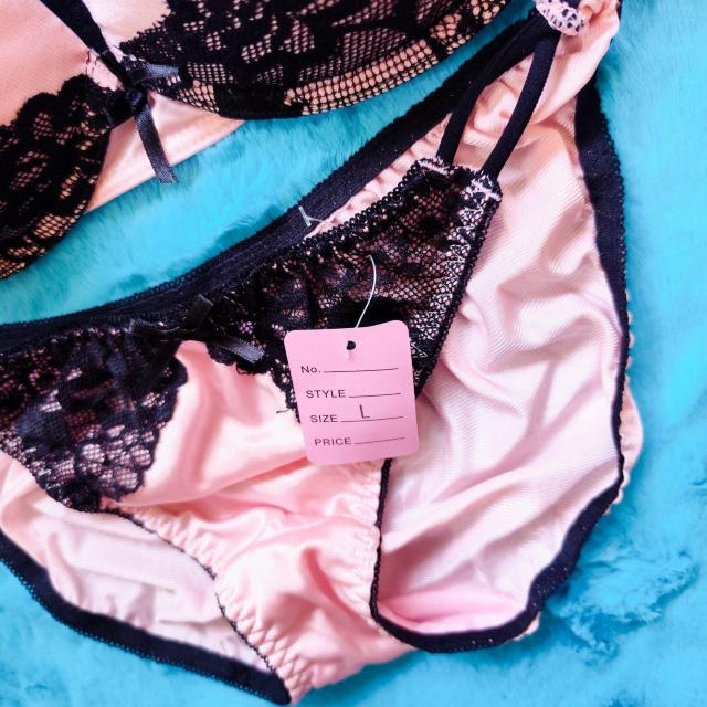 エロカワッ。。F85×L。。ブラックレースがSexy。。小悪魔ブラジャー&ショーツセット。。グラマー大きいサイズ < 女性ファッション  エロカワッ。。F85×L。。ブラックレースがSexy。。小悪魔ブラジャー&ショーツセット。。グラマー大きいサイズ < 女性ファッションの