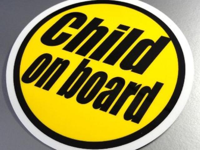 Child on boardイエローステッカー/子供が乗ってます < 自動車/バイク Child on boardイエローステッカー/子供が乗ってます < 自動車/バイク