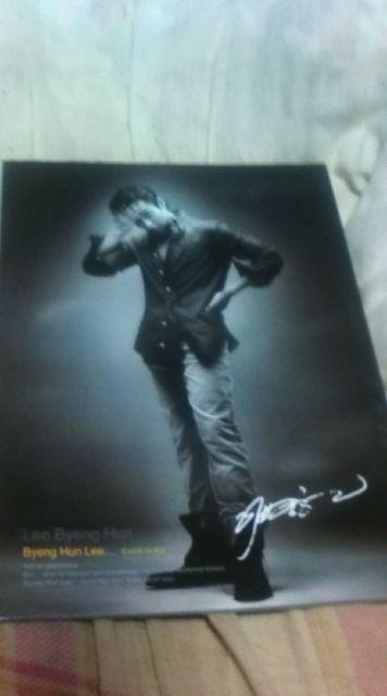 イ・ビョンホン写真集+シール付き < タレントグッズ  イ・ビョンホン写真集+シール付き < タレントグッズの