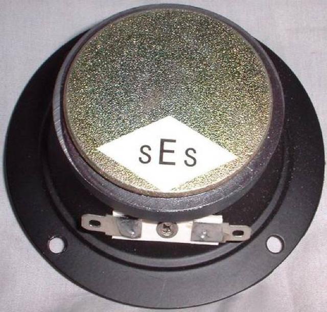 �R�[���^�C�v�c�B�[�^�V�i�Q�{�g�ł��B �� �Ɠd/AV�� 