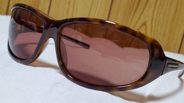 正規レア ドルチェ&ガッバーナ D&G エンブレムロゴ サングラス 茶 鼈甲 グラマラス < ブランド  正規レア ドルチェ&ガッバーナ D&G エンブレムロゴ サングラス 茶 鼈甲 グラマラス < ブランドの