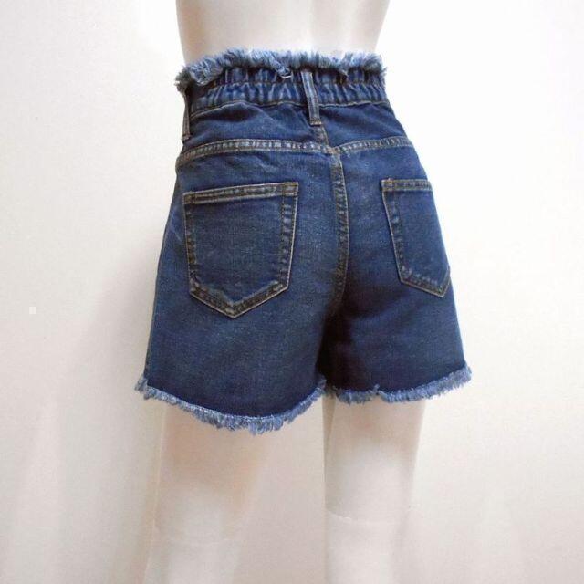 カットオフ デニムショートパンツ 新品タグあり < 女性ファッション  カットオフ デニムショートパンツ 新品タグあり < 女性ファッションの
