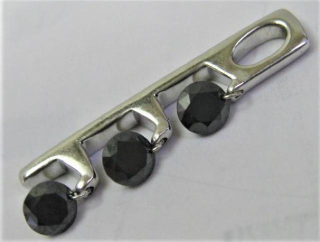 K18WG18金ホワイトゴールド ダンシング ブラックダイヤ 3ヶ 0.60ct < 女性アクセサリー/時計  K18WG18金ホワイトゴールド ダンシング ブラックダイヤ 3ヶ 0.60ct < 女性アクセサリー/時計の