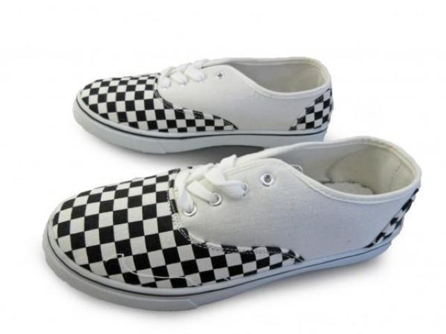 1円~CC406新品AAAローカット/レースアップスニーカー19aチェック柄kids < キッズ/ベビー  1円~CC406新品AAAローカット/レースアップスニーカー19aチェック柄kids  < キッズ/ベビーの