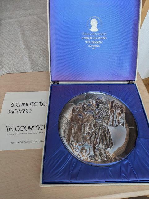 大特価!超貴重レア!ハミルトン・ミント ピカソ作「Le Gourmet」を模した純銀製打ち出しレリーフプレート 実測280gの出品 < ホビー 大特価!超貴重レア!ハミルトン・ミント ピカソ作「Le Gourmet」を模した純銀製打ち出しレリーフプレート 実測280gの出品 < ホビーの