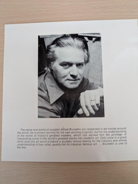 大特価!超貴重レア!ハミルトン・ミント ピカソ作「Le Gourmet」を模した純銀製打ち出しレリーフプレート 実測280gの出品 < ホビー 大特価!超貴重レア!ハミルトン・ミント ピカソ作「Le Gourmet」を模した純銀製打ち出しレリーフプレート 実測280gの出品 < ホビーの