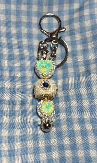 �r�[�Y�@�L�[�z���_�[  �� �����t�@�b�V������ 