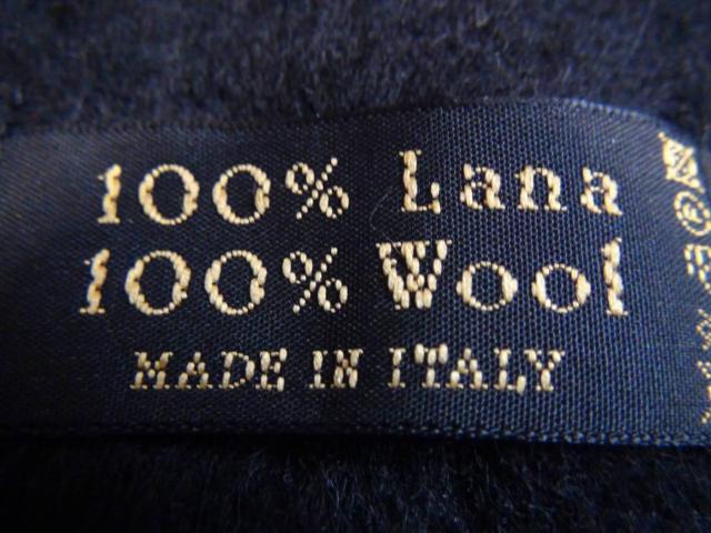 Yves Saint Laurent̍̃}t[E[POOC^A!B  uh 