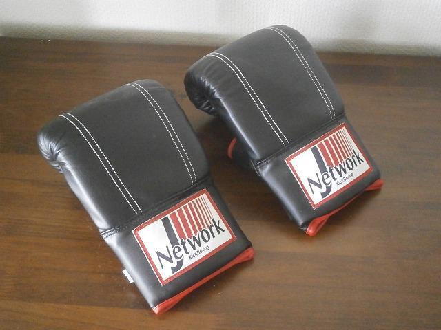 ★キックボクシング ボクシンググローブ  中古品 < ホビー  ★キックボクシング ボクシンググローブ  中古品  < ホビーの