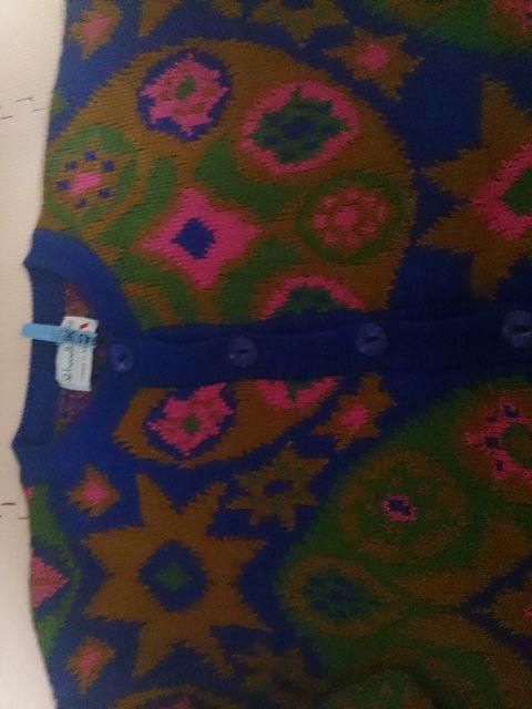 benetton 46 暖かいカーディガン 美品 クリーニング済み < ブランド benetton 46 暖かいカーディガン 美品 クリーニング済み < ブランドの