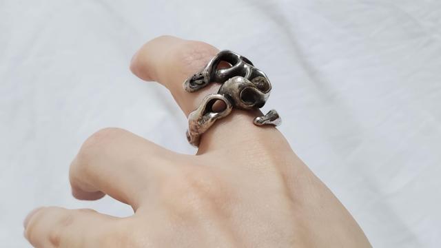 正規良 レア タウジャン Pulse ワイドリング ブラスハートオープンラインバンド SVゴシックアート 脈 指輪 18号 ガクト < 男性アクセサリー/時計  正規良 レア タウジャン Pulse ワイドリング ブラスハートオープンラインバンド SVゴシックアート 脈 指輪 18号 ガクト < 男性アクセサリー/時計の