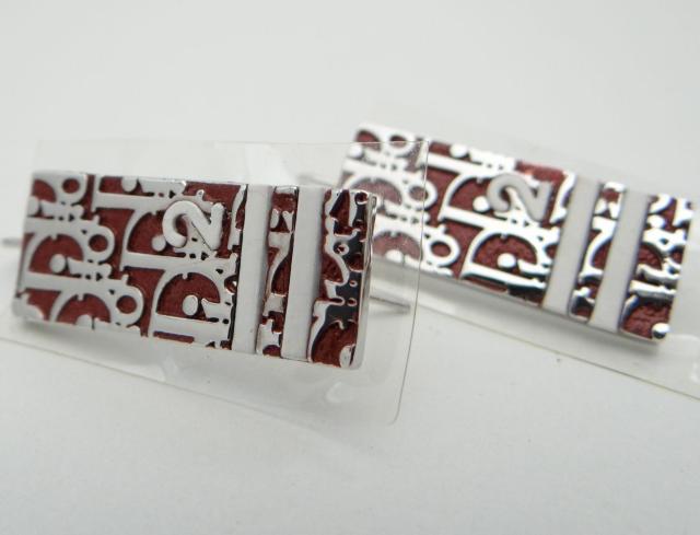 Christian Dior ディオール D69394 トロッター プレート ピアス レッド<美品>【送料無料】 < ブランド Christian Dior ディオール D69394 トロッター プレート ピアス レッド<美品>【送料無料】 < ブランドの