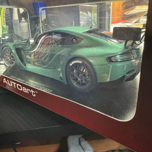 絶版未開封品オートアート1/18アストンマーティンVANTAGE V12 GT3 < ホビー  絶版未開封品オートアート1/18アストンマーティンVANTAGE V12 GT3 < ホビーの