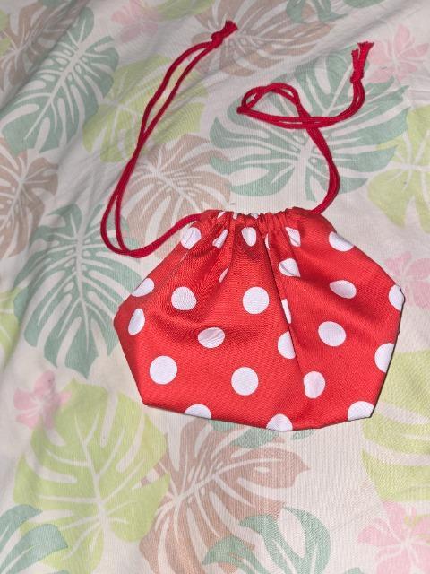 ★新品赤×白ドット柄お弁当箱入れ巾着袋 < キッズ/ベビー  ★新品赤×白ドット柄お弁当箱入れ巾着袋 < キッズ/ベビーの