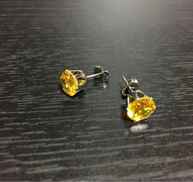 ピアス/ジルコニア /約8mm/カラー:イエロー < 女性アクセサリー/時計  ピアス/ジルコニア /約8mm/カラー:イエロー < 女性アクセサリー/時計の