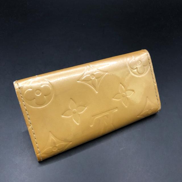 即決 LOUIS VUITTON ルイヴィトン ヴェルニ 4連キーケース < ブランド 即決 LOUIS VUITTON ルイヴィトン ヴェルニ 4連キーケース < ブランドの