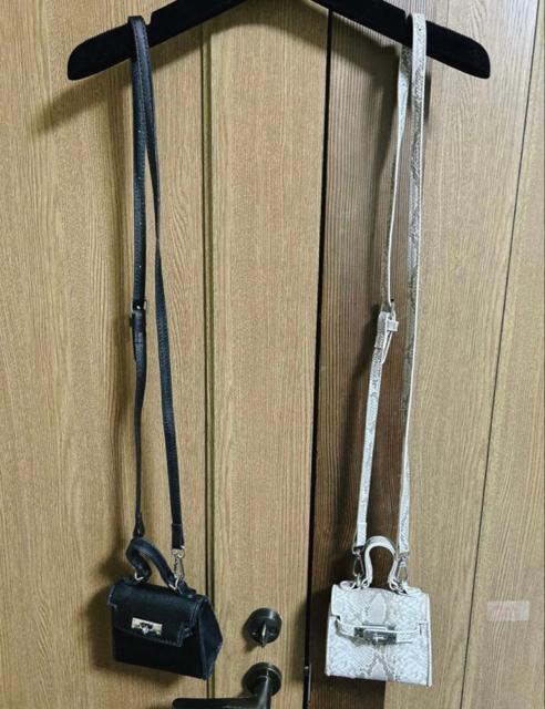 ミニショルダーバッグ 2個セット ブラック ブラウンゼブラ柄 < 女性ファッション ミニショルダーバッグ 2個セット ブラック ブラウンゼブラ柄 < 女性ファッションの