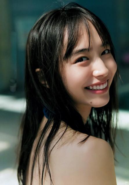 井桁弘恵 写真★1 < タレントグッズ 井桁弘恵 写真★1 < タレントグッズの