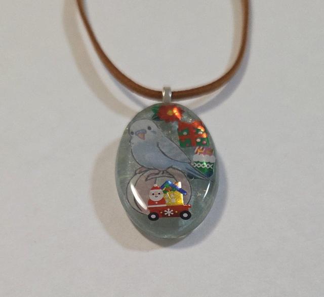 インコ・クリスマスネックレス★ハンドメイド セキセイインコ インコ クリスマス 鳥グッズ 鳥アクセサリー < 女性ファッション インコ・クリスマスネックレス★ハンドメイド セキセイインコ インコ クリスマス 鳥グッズ 鳥アクセサリー < 女性ファッションの