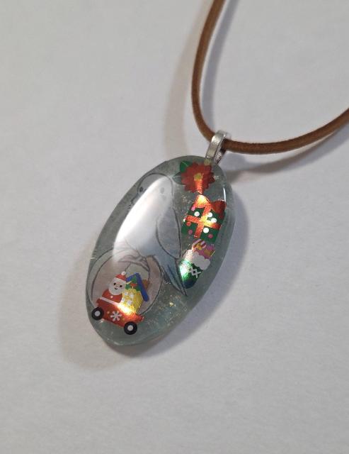 インコ・クリスマスネックレス★ハンドメイド セキセイインコ インコ クリスマス 鳥グッズ 鳥アクセサリー < 女性ファッション インコ・クリスマスネックレス★ハンドメイド セキセイインコ インコ クリスマス 鳥グッズ 鳥アクセサリー < 女性ファッションの