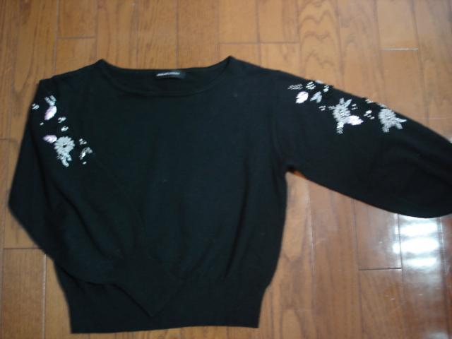 ★クイーンズコート 袖花柄刺繍デザインウール混ニット★超激安! < ブランド ★クイーンズコート 袖花柄刺繍デザインウール混ニット★超激安! < ブランドの