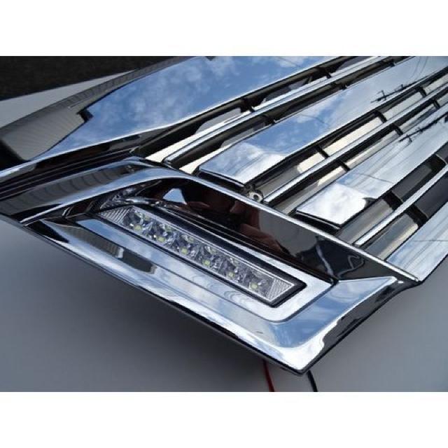 日産 LEDデイライト オールクロームメッキ マークレスグリル キャラバン E26 NV350 < 自動車/バイク 日産 LEDデイライト オールクロームメッキ マークレスグリル キャラバン E26 NV350 < 自動車/バイク