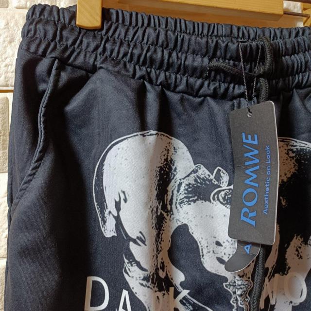 ROMWE★新品★ボーンプリントスウェット/S < 男性ファッション  ROMWE★新品★ボーンプリントスウェット/S < 男性ファッションの