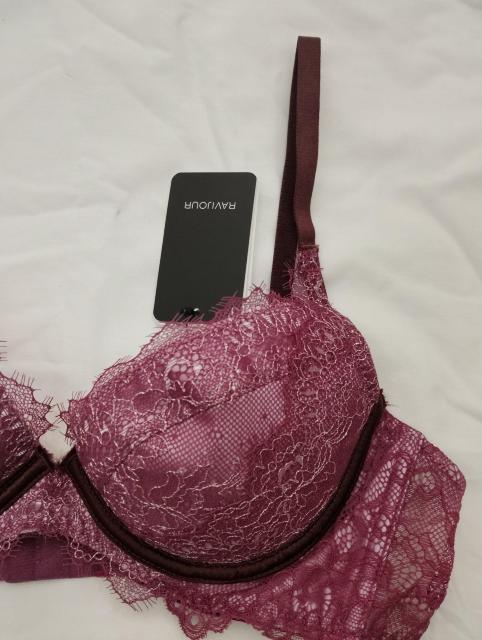 RAVIJOUR V[vCNu@B70  t@bV 