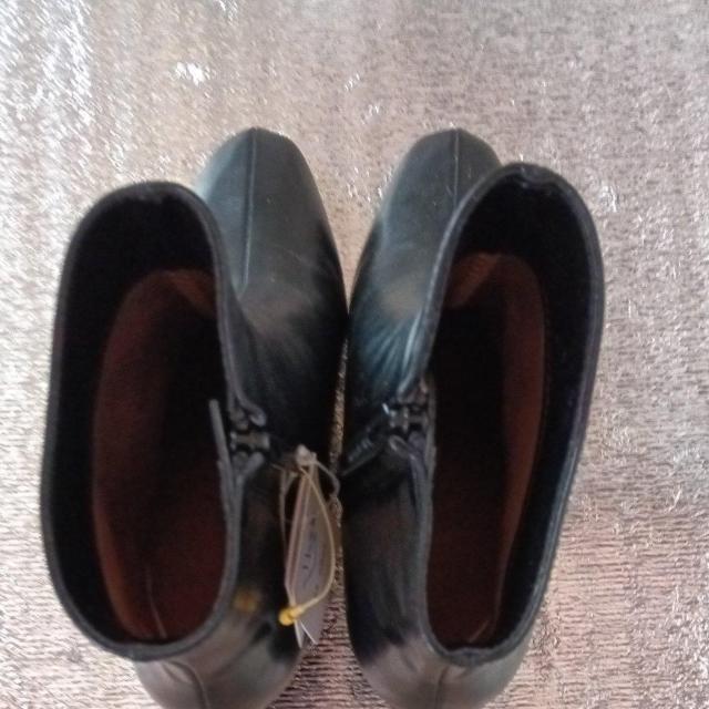 新品ショート、ブーツ < 女性ファッション  新品ショート、ブーツ  < 女性ファッションの