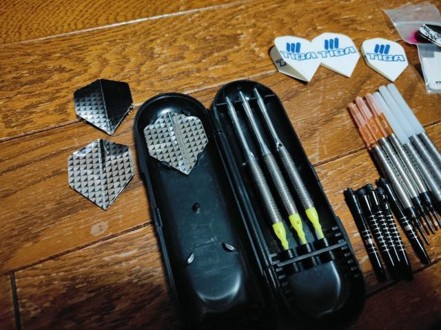 �_�[�c DARTS unicorn TIGA Harrows �o���� �^���O�X�e�� �t���C�g �Z�b�g �� ���W���[/�X�|�[�c�� 