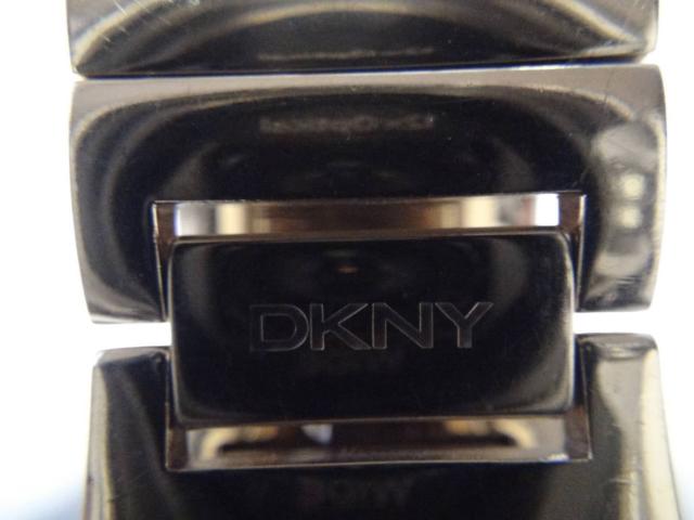 DKNY の腕時計電池式クォーツ 製 動作確認済 !。 < 女性アクセサリー/時計  DKNY の腕時計電池式クォーツ 製 動作確認済 !。 < 女性アクセサリー/時計の