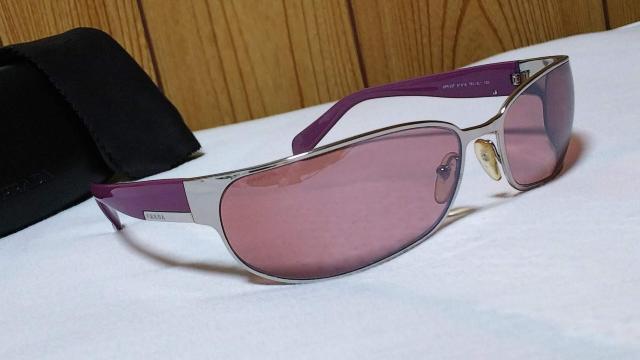 正規良 激レア 浜田省吾着 同型 プラダ ロゴ メタルサングラス 紫系 スポーティーモデル シャイニーSV MyFirstLove < ブランド  正規良 激レア 浜田省吾着 同型 プラダ ロゴ メタルサングラス 紫系 スポーティーモデル シャイニーSV MyFirstLove  < ブランドの