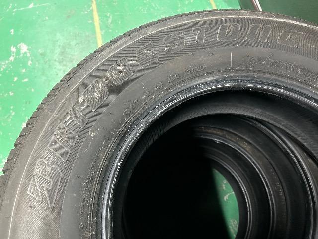 7072081)YBSuaXgÃ^C4{Zbg195/80R15  /oCN