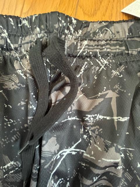 Lサイズ!高貴紳士的!かっこいい!ツルサラッとメッシュ素材!両サイドand後一つポケット付き!ハーフパンツ! < 男性ファッション  Lサイズ!高貴紳士的!かっこいい!ツルサラッとメッシュ素材!両サイドand後一つポケット付き!ハーフパンツ! < 男性ファッションの